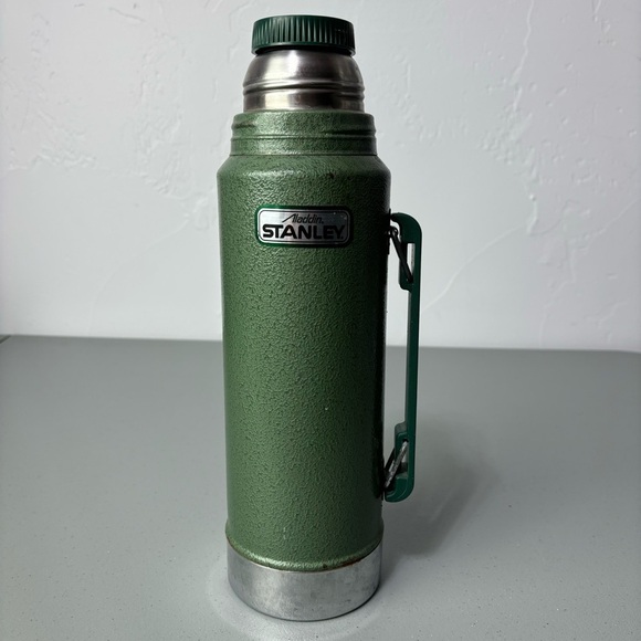 Vintage Aladdin Stanley Quart Thermos Vacuum Bottle A-944DH 32 oz Made in USA - Picture 1 of 13